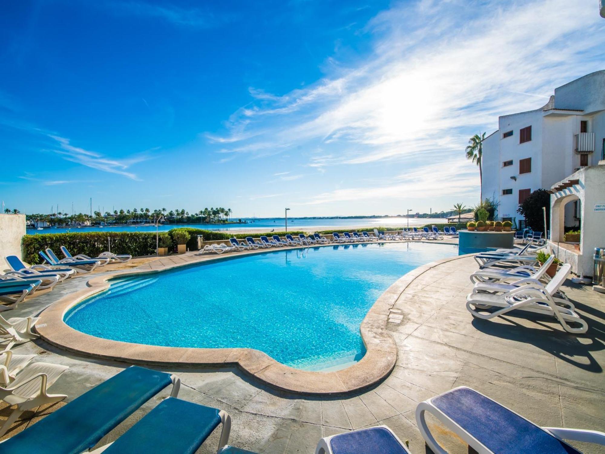 Apartment Beachfront With Sea Views Alcudia (Mallorca)