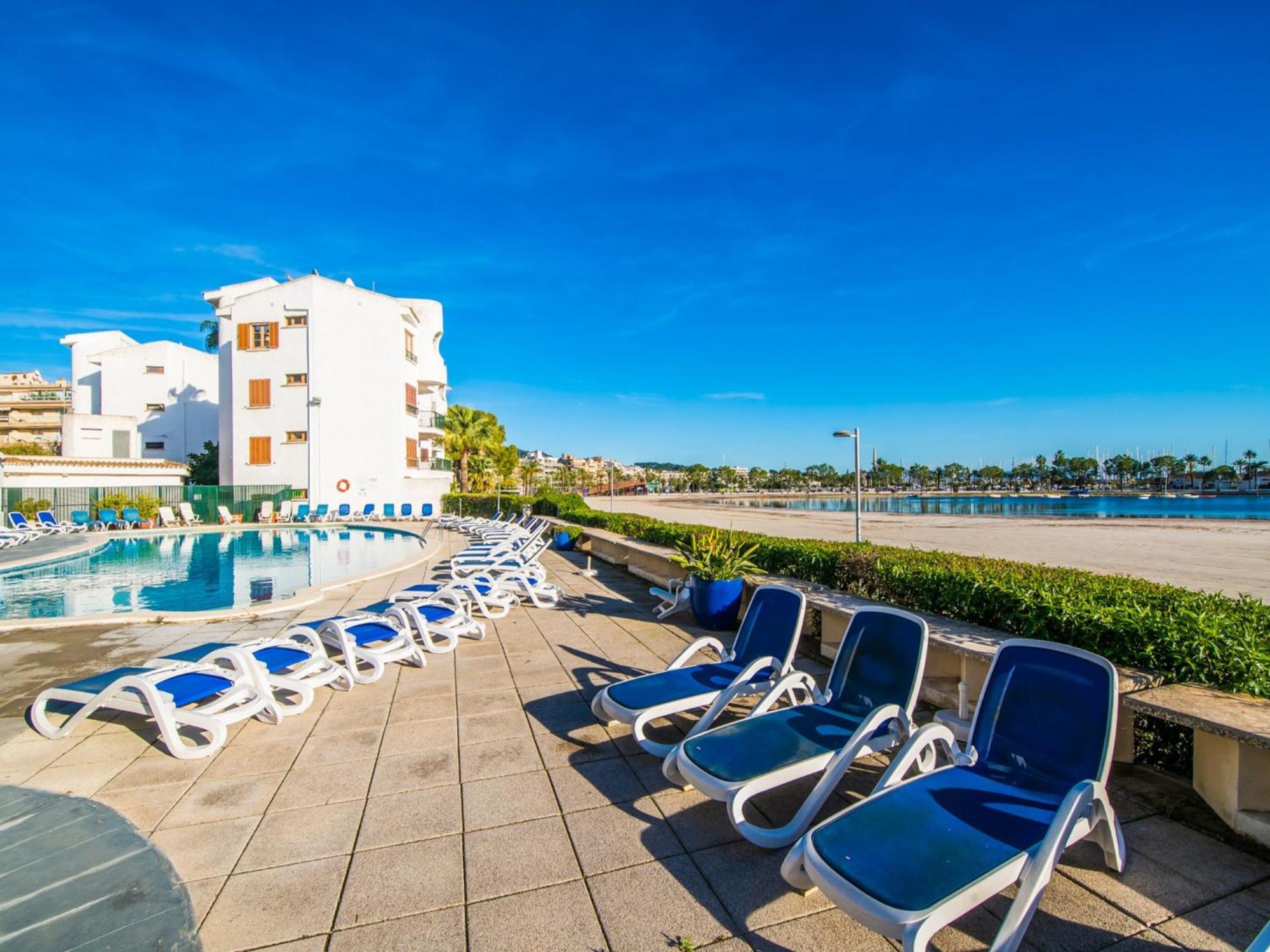 Beachfront With Sea Views Apartment